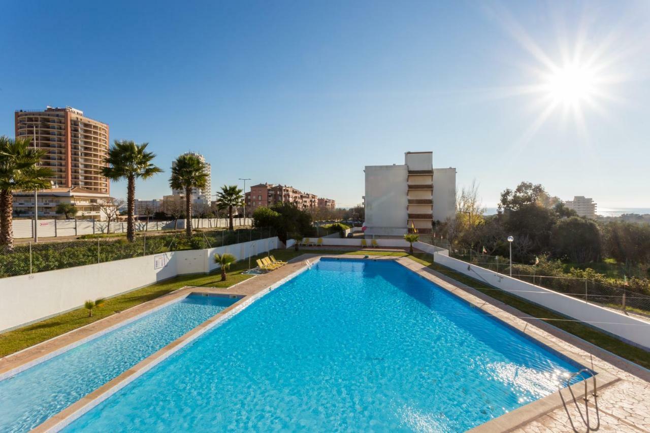 Edificio Rocha Vau Beach Apartment Портиман Экстерьер фото