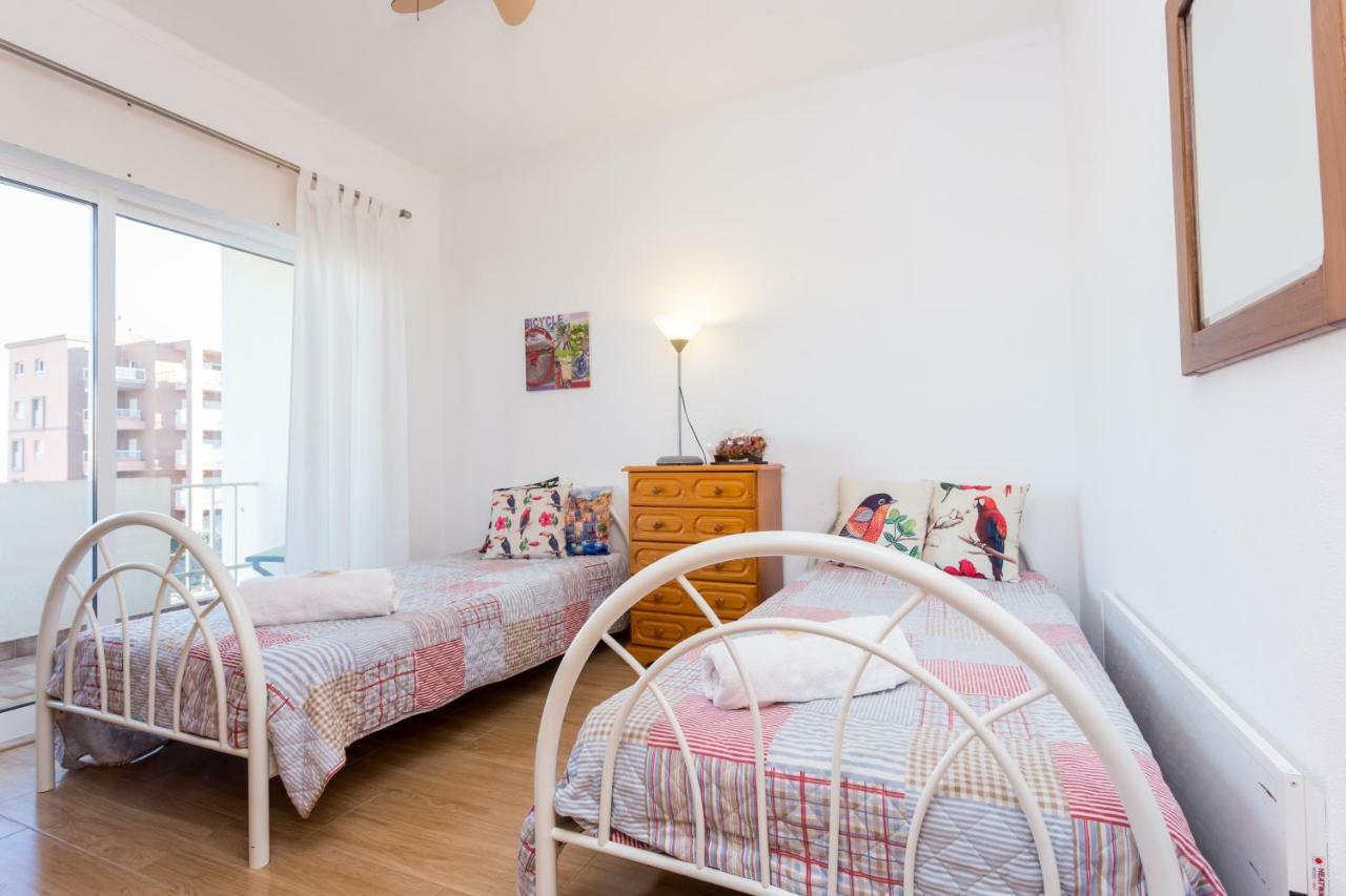 Edificio Rocha Vau Beach Apartment Портиман Экстерьер фото